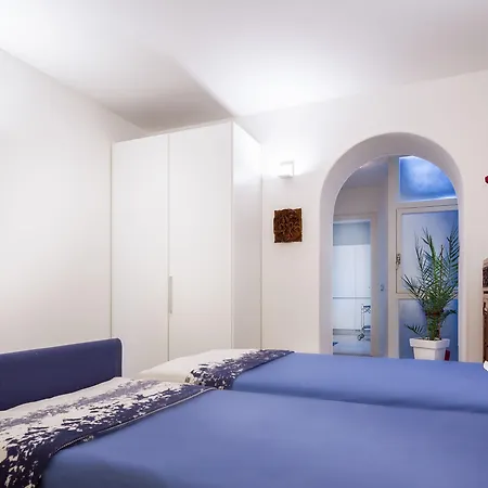 Design - Bymyhomeincomo Apartmán *